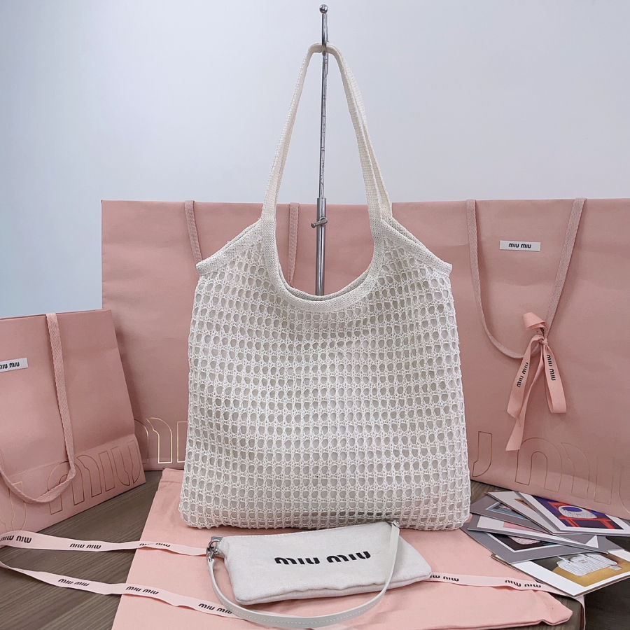 미우미우 로고 프린트 우븐 탑 핸들백 3540cm 화이트2.jpg