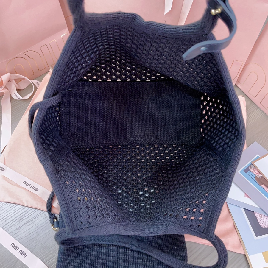미우미우 모노그램 니트 토트백 282612.5cm 블랙9.jpg