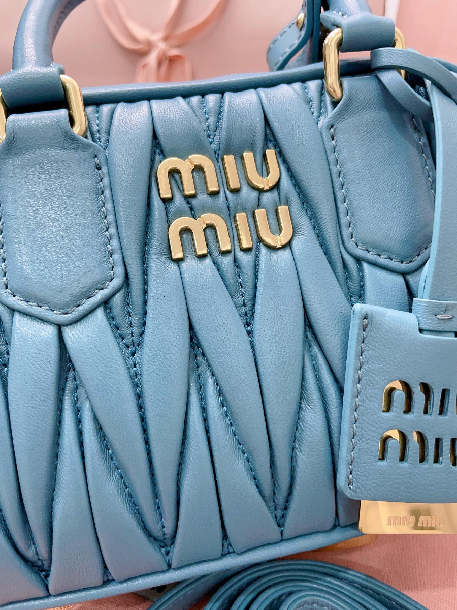 미우미우 미우미우 마테라쎄 나파 가죽 가방 5BB123 19136cm 파보니누스8.jpg