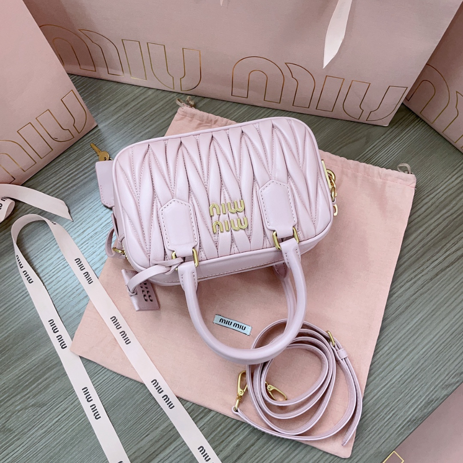 미우미우 미우미우 마테라쎄 나파 가죽 가방 5BB123 19136cm 핑크4.jpg