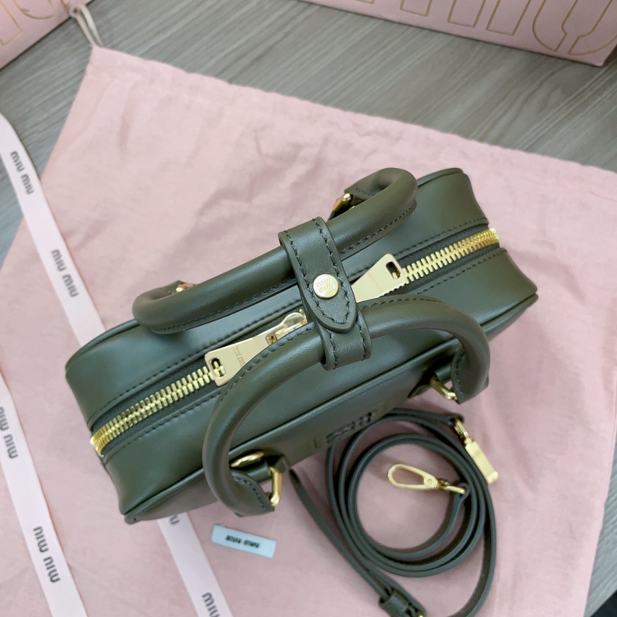 미우미우 아르카디 가죽 백 5BB142 2210.57.5cm 올리브5.jpg