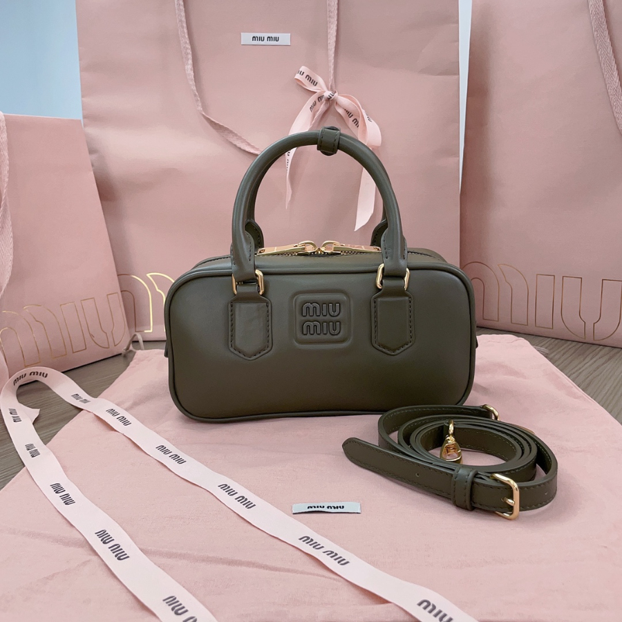 미우미우 아르카디 가죽 백 5BB142 2210.57.5cm 올리브1.jpg