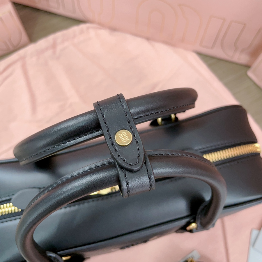 미우미우 아르카디 가죽 백 5BB148 27129cm 블랙7.jpg