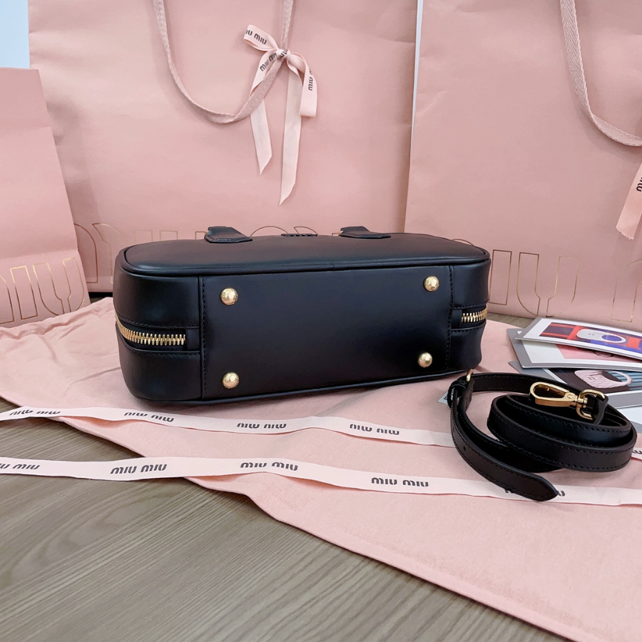 미우미우 아르카디 가죽 백 5BB148 27129cm 블랙4.jpg