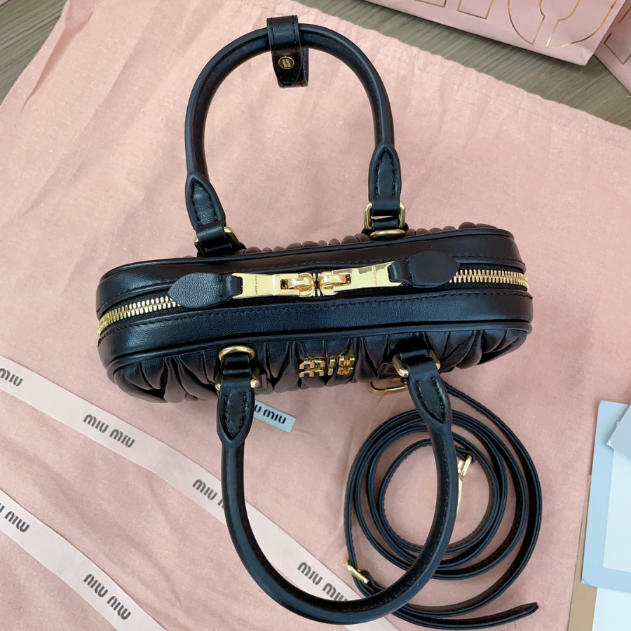 미우미우 아르카디 마테라쎄 나파 가죽 미니 백 19105cm 5BP088 블랙5.jpg