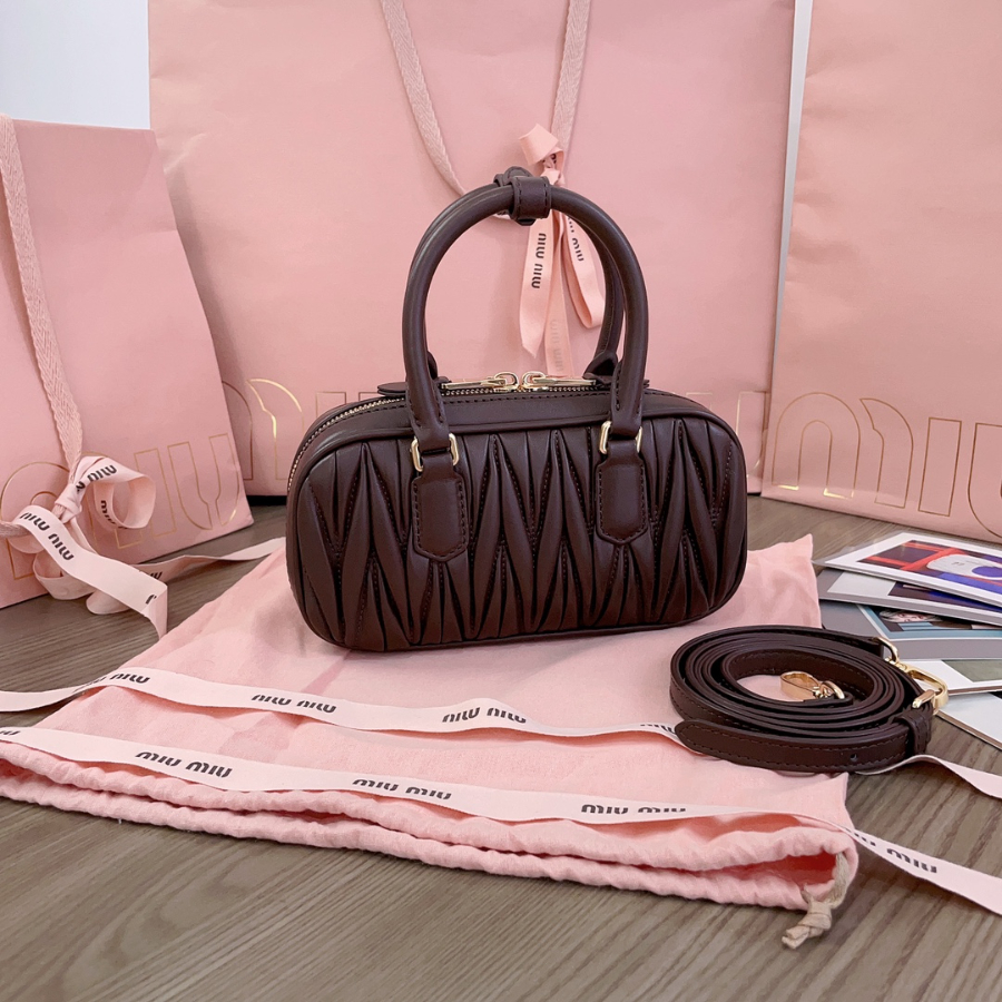 미우미우 아르카디 마테라쎄 나파 가죽 미니 백 19105cm 5BP088 와인2.jpg