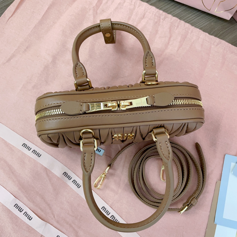 미우미우 아르카디 마테라쎄 나파 가죽 미니 백 19105cm 5BP088 커피5.jpg