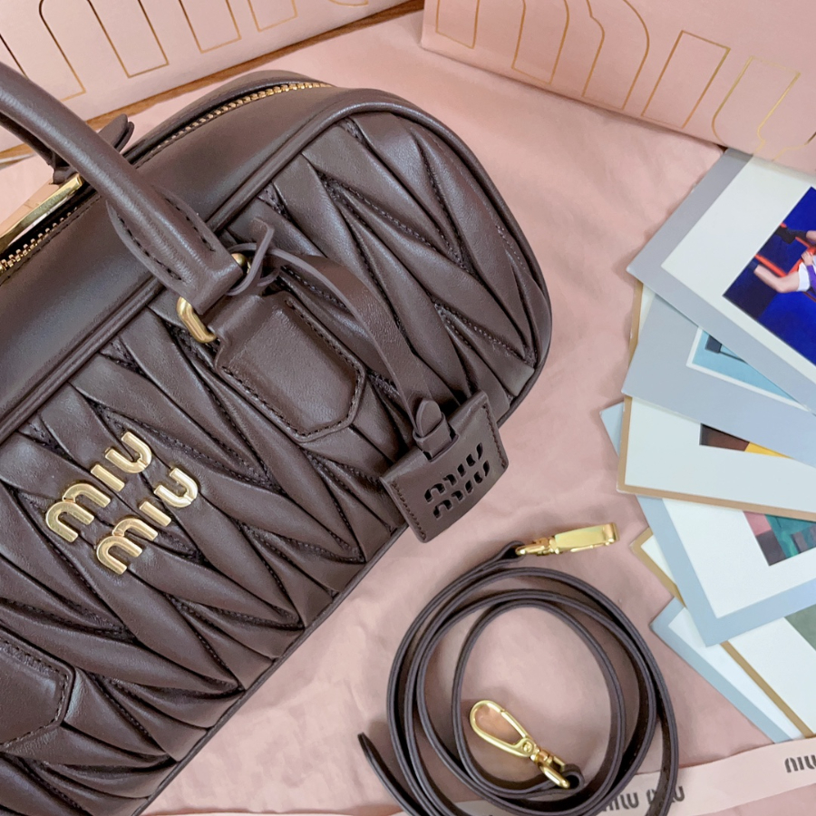 미우미우 아르카디 마테라쎄 나파 가죽 백 5BB148 27129cm 초콜릿8.jpg
