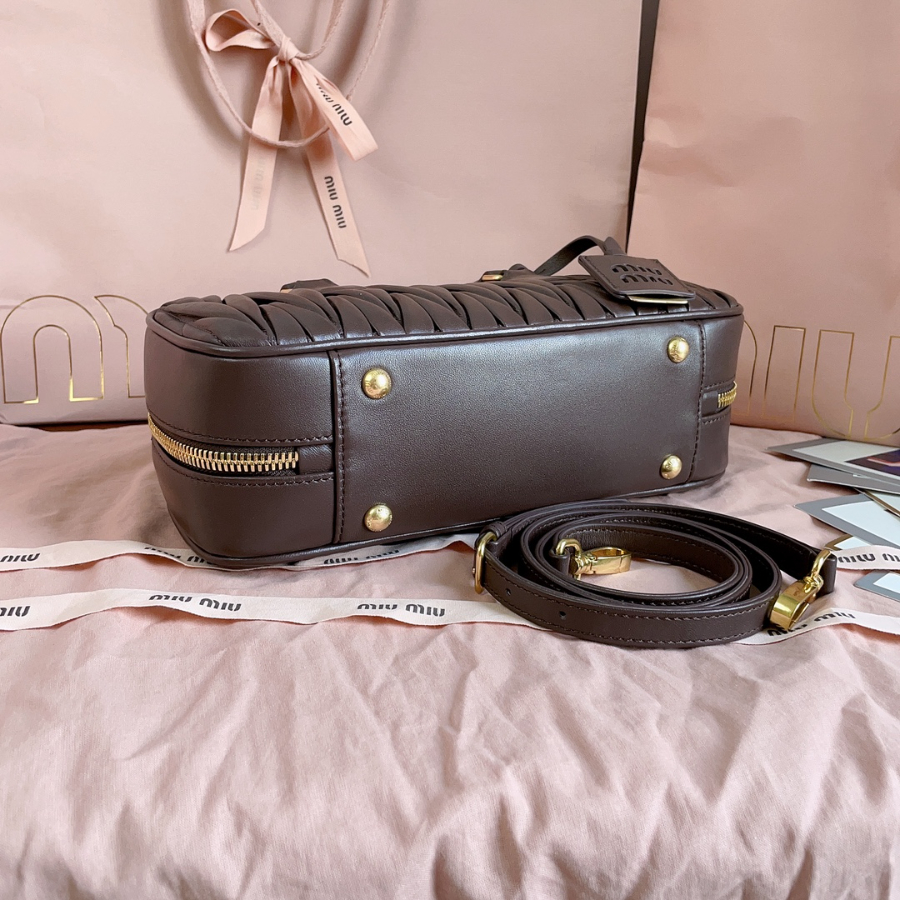 미우미우 아르카디 마테라쎄 나파 가죽 백 5BB148 27129cm 초콜릿5.jpg