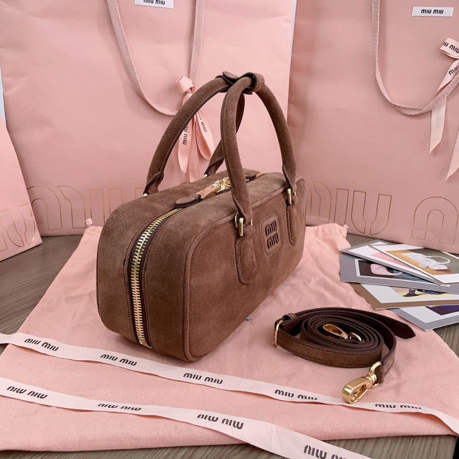 미우미우 아르카디 스웨이드 백 5BB148 27129cm 다크 브라운3.jpg