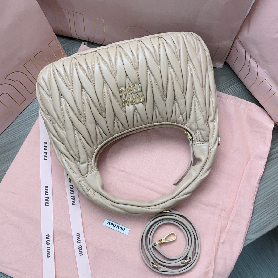 미우미우 완더 마테라쎼 나파 가죽 호보 백 5BC153 25187cm 라이트 브라운6.jpg