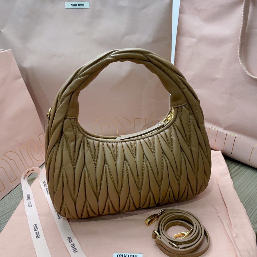 미우미우 완더 마테라쎼 나파 가죽 호보 백 5BC153 25187cm 커피2.jpg