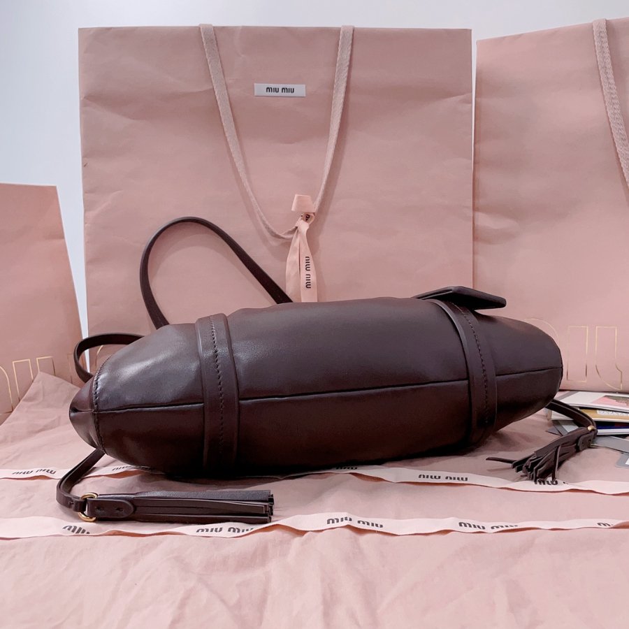 미우미우 쥬아 나파 백 와인 5BG306 321610.5cm5.jpg