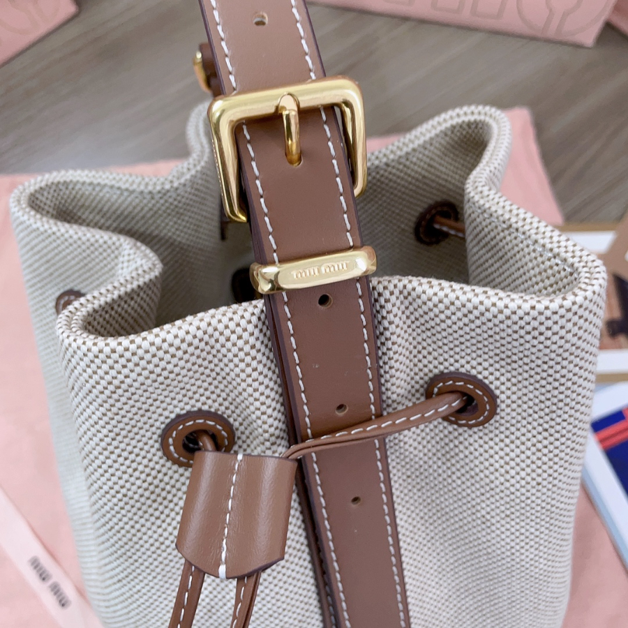 미우미우 캔버스 버킷백 5BE090 1622.514cm7.jpg