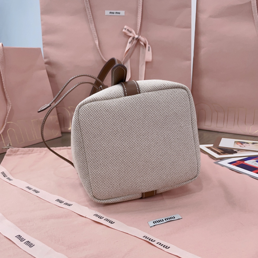 미우미우 캔버스 버킷백 5BE090 1622.514cm5.jpg