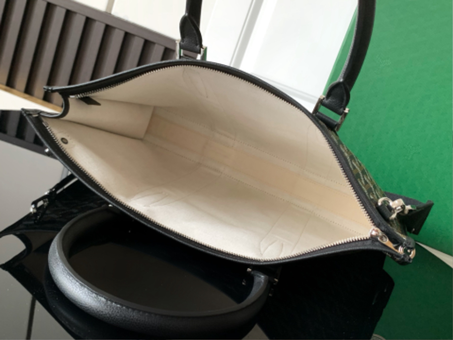 고야드 모르방 도큐먼트 케이스 블랙 396.529m3.jpg