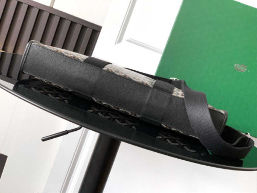 고야드 모르방 도큐먼트 케이스 블랙 396.529m5.jpg