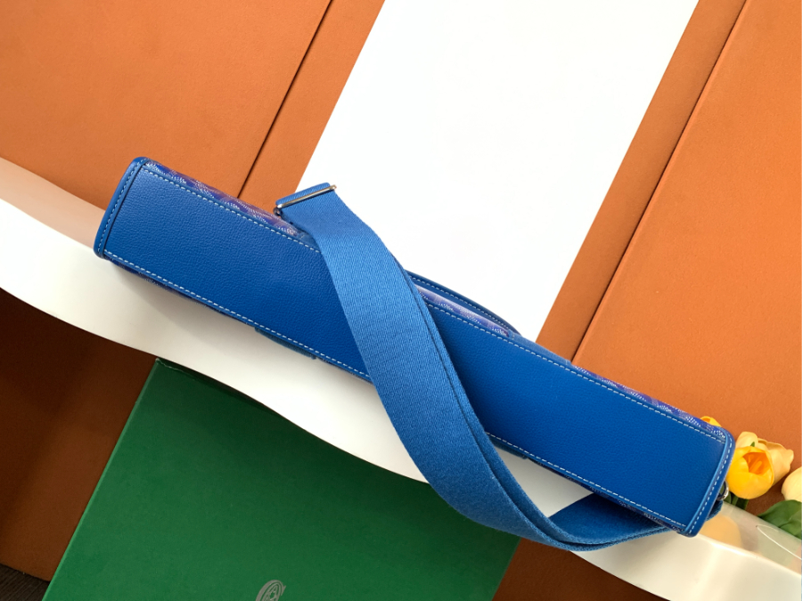 고야드 모르방 도큐먼트 케이스 블루 396.529m6.jpg