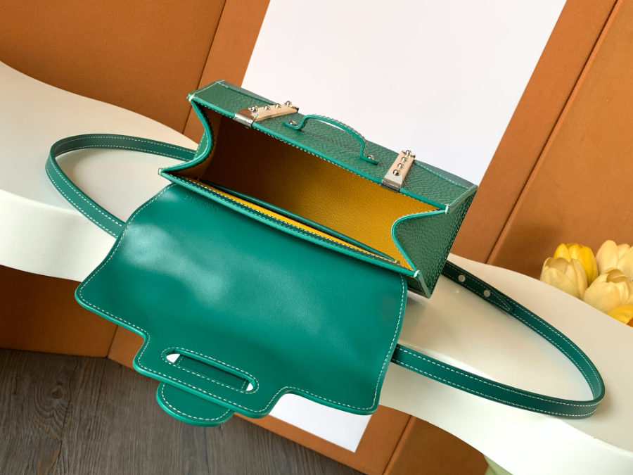 고야드 미니 사이공 백 그린 157.520m3.jpg