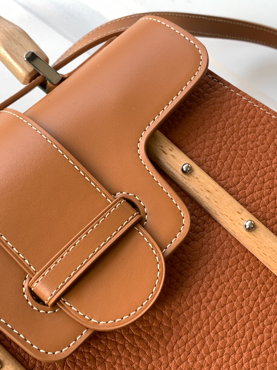 고야드 미니 사이공 백 브라운 157.520m6.jpg