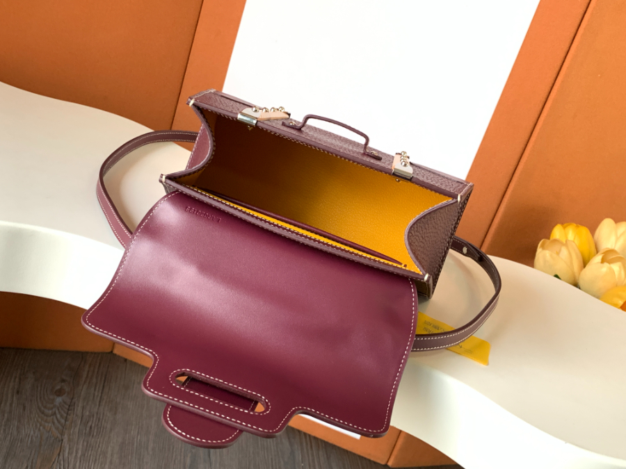 고야드 미니 사이공 백 와인 157.520m3.jpg