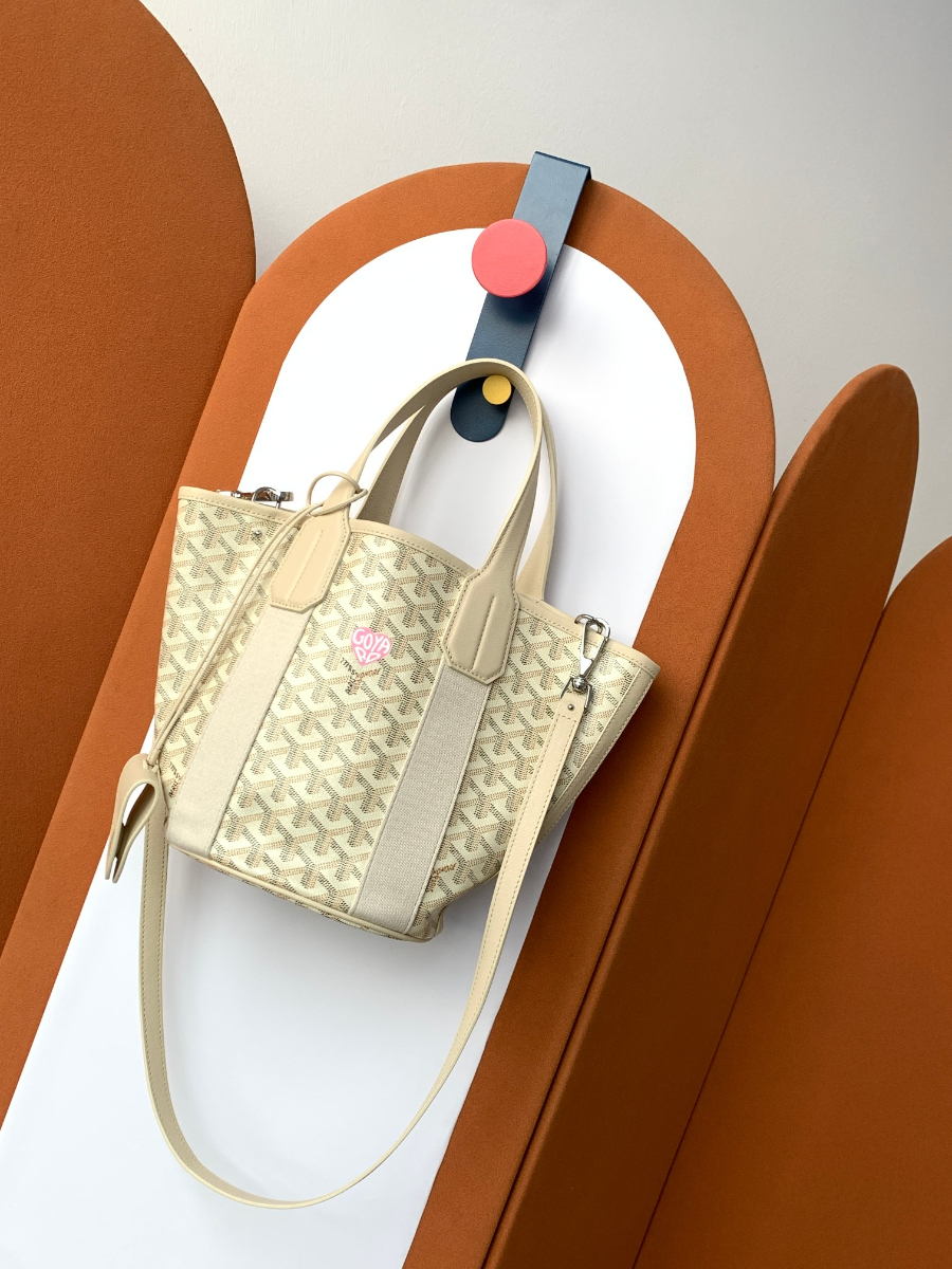 고야드 벨하라 하트 백 241418cm 6종06.jpg