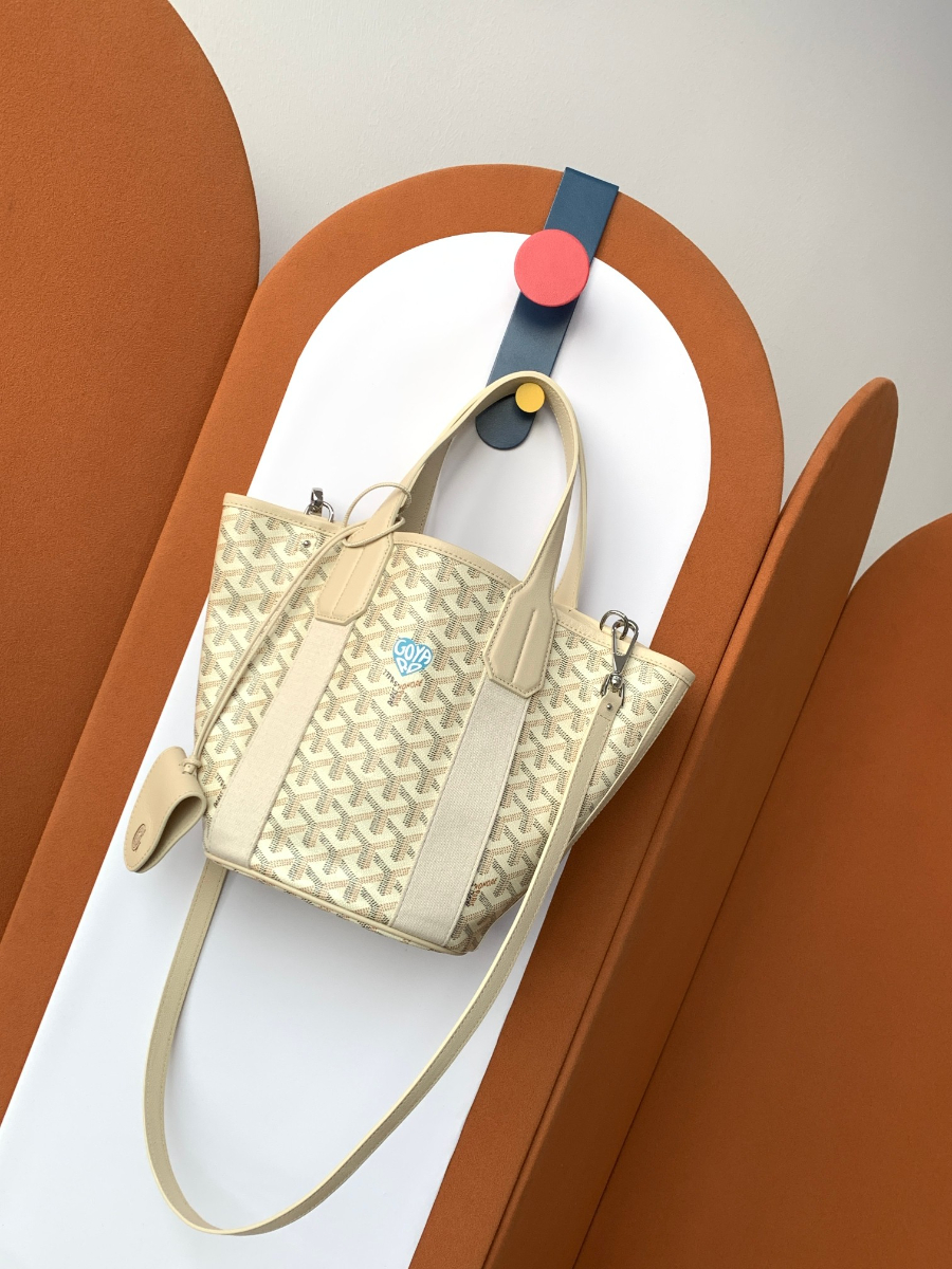 고야드 벨하라 하트 백 241418cm 6종03.jpg