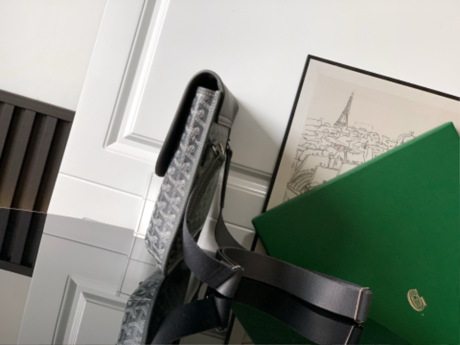 고야드 쿠르지에 메신저백 그레이 32425m5.jpg