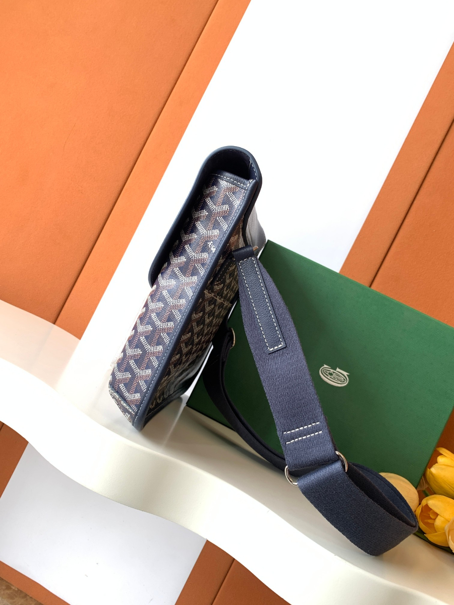 고야드 쿠르지에 메신저백 네이비 32425m5.jpg