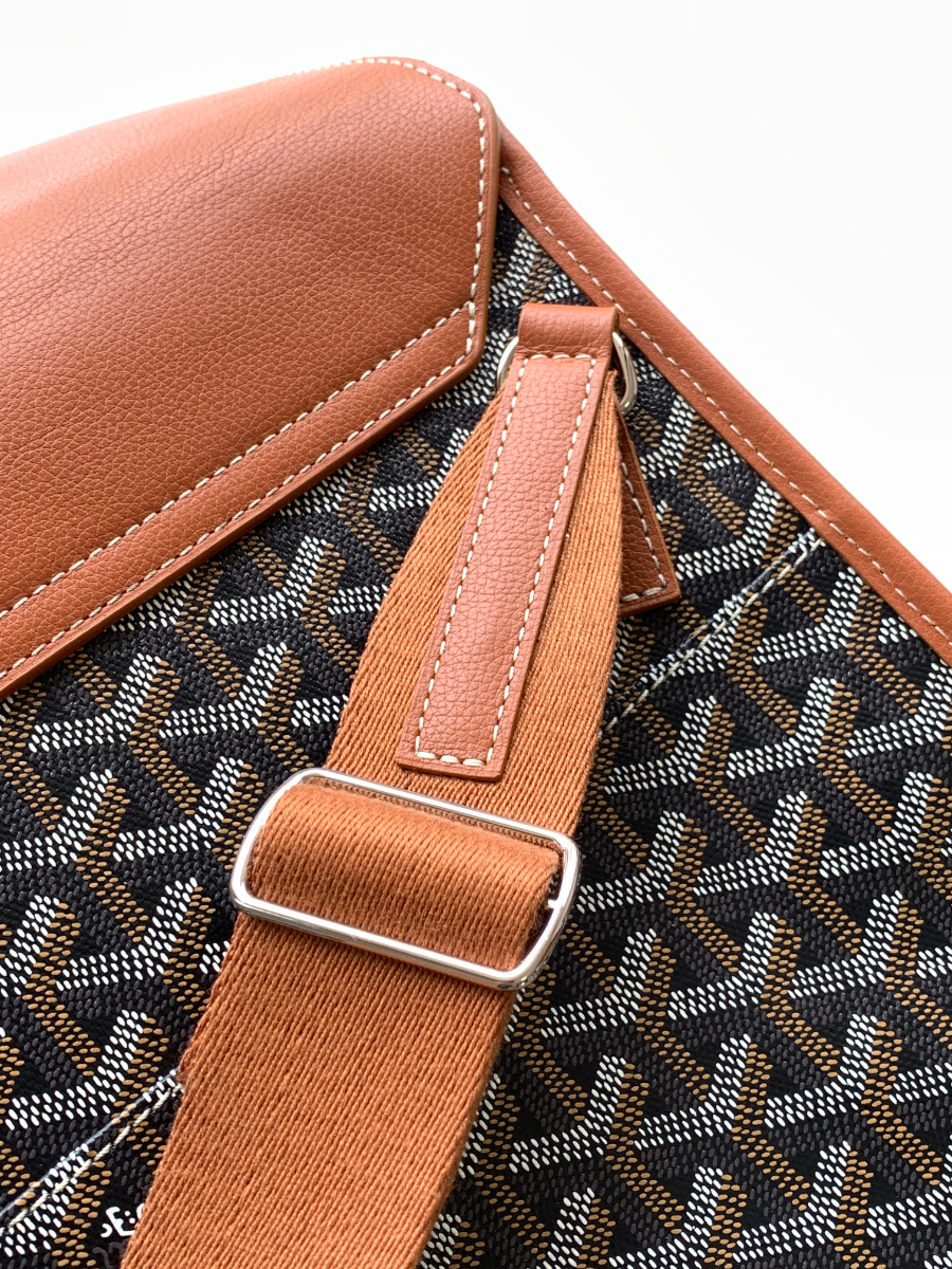 고야드 쿠르지에 메신저백 브라운 32425m6.jpg