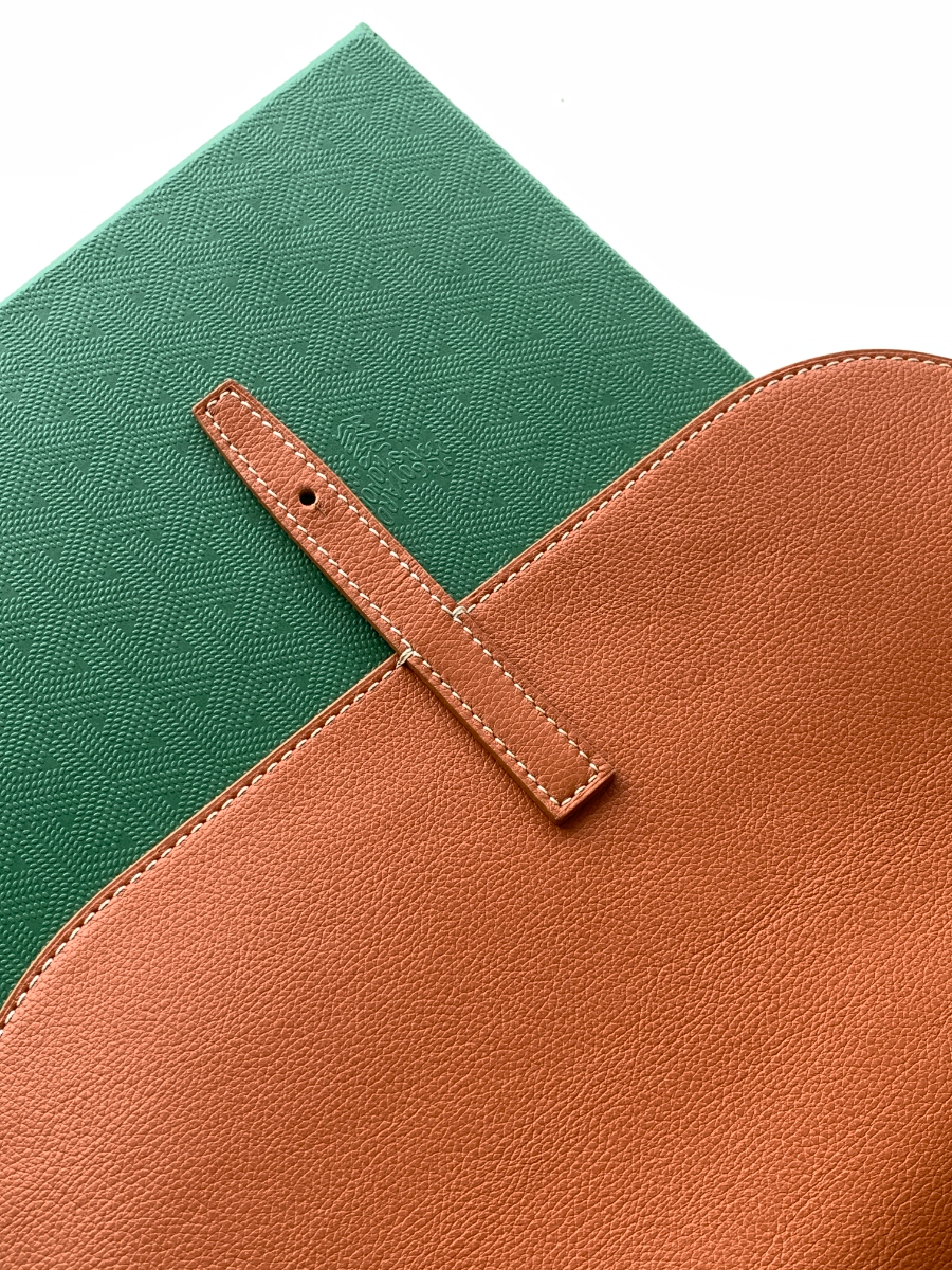 고야드 쿠르지에 메신저백 브라운 32425m8.jpg