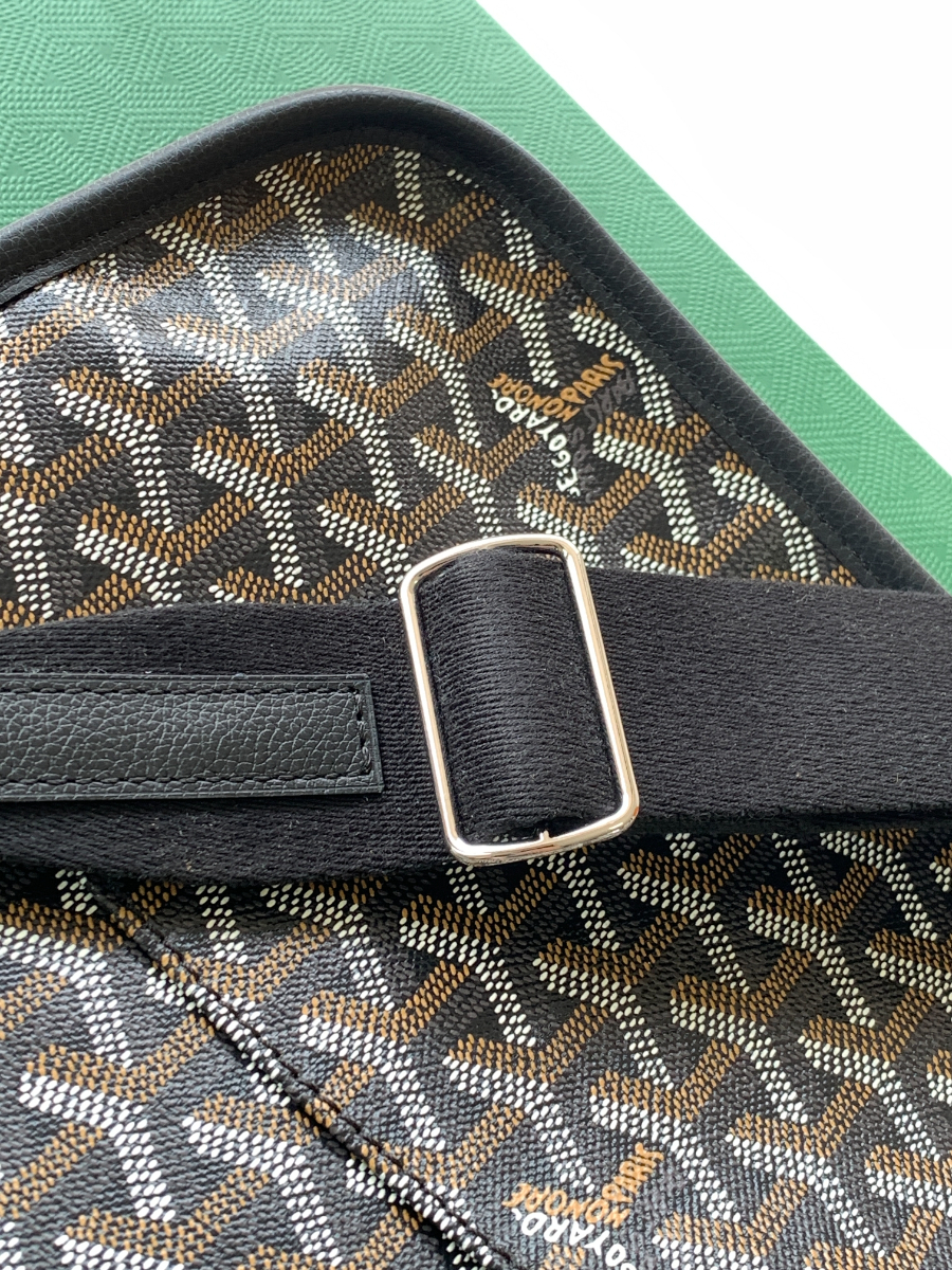 고야드 쿠르지에 메신저백 블랙 32425m7.jpg